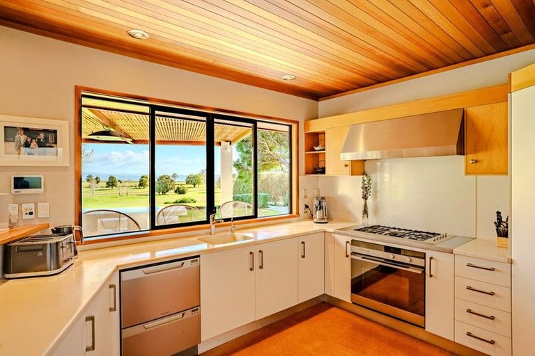 Photo of property in 59d Western Avenue, Omokoroa, 3114