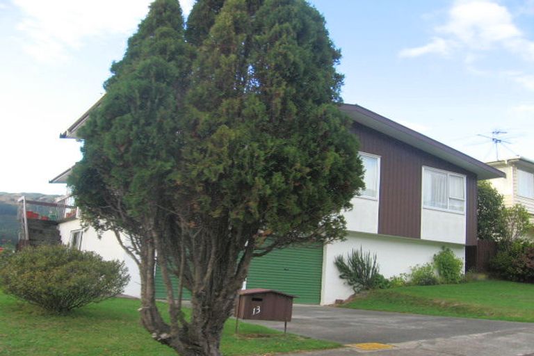 Photo of property in 13 Rembrandt Avenue, Tawa, Wellington, 5028