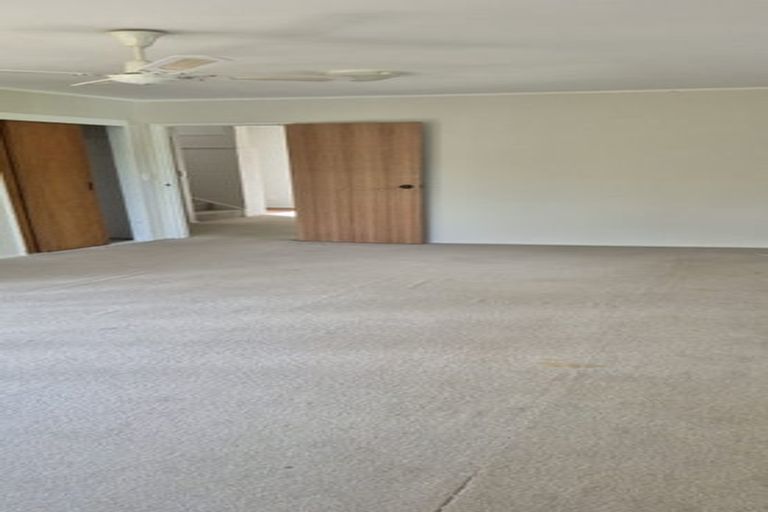 Photo of property in 1 Koromiko Place, Waiuku, 2123