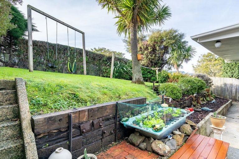 Photo of property in 16 Clifford Street, Dalmore, Dunedin, 9010