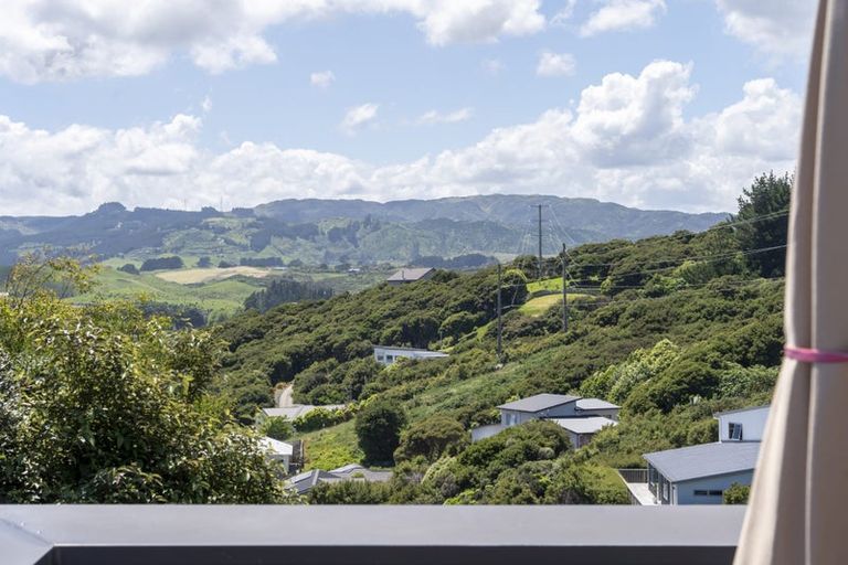 Photo of property in 27 Endeavour Drive, Whitby, Porirua, 5024