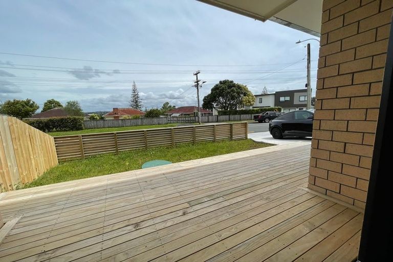 Photo of property in 36a Vodanovich Road, Te Atatu South, Auckland, 0610