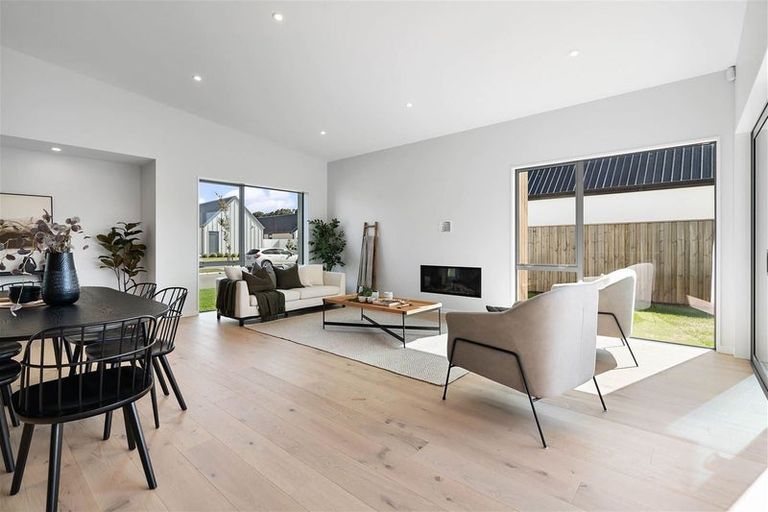 Photo of property in 4 Frank Ernest Crescent, Prebbleton, 7604