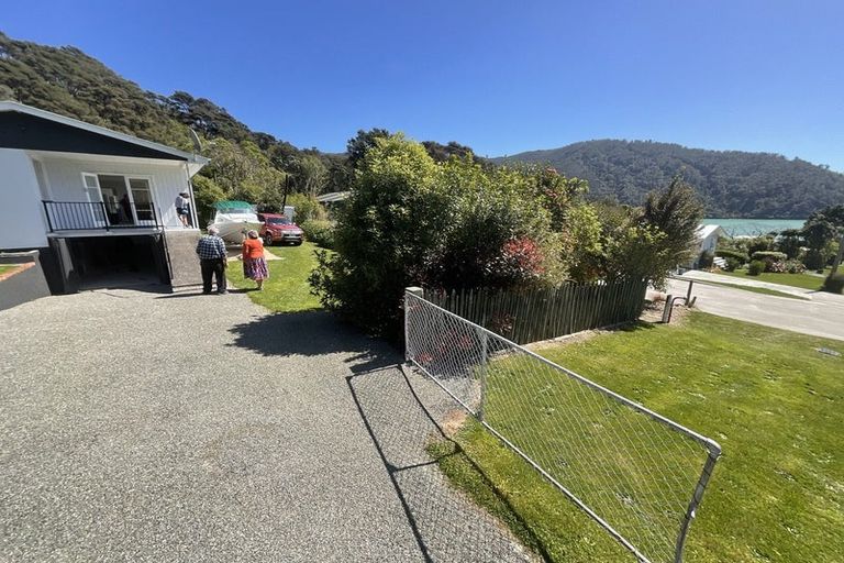 Photo of property in 22 Old Mill Road, Okiwi Bay, 7193