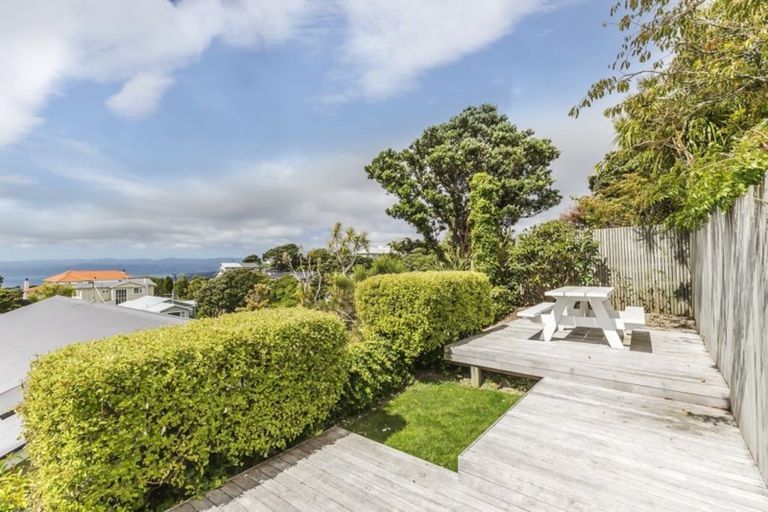 Photo of property in 22 Ponsonby Road, Karori, Wellington, 6012