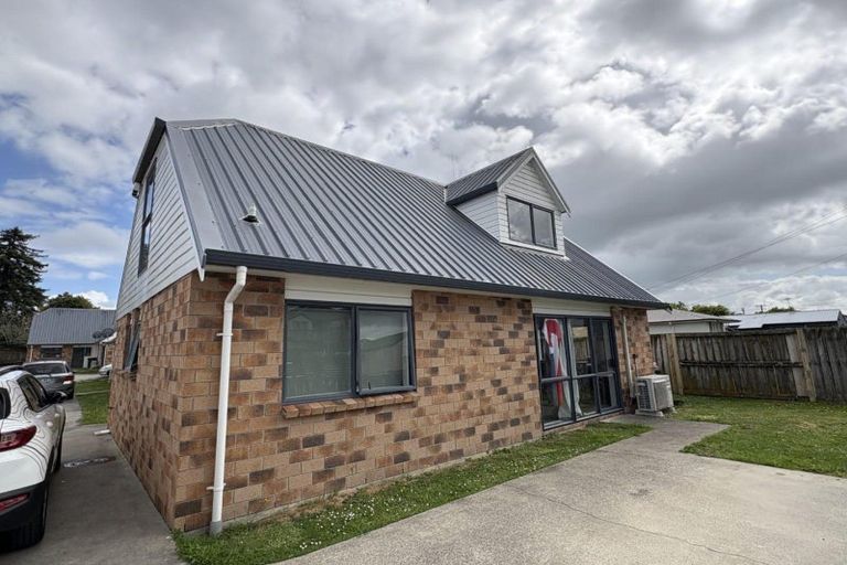 Photo of property in 8 Inverness Avenue, Hamilton East, Hamilton, 3216