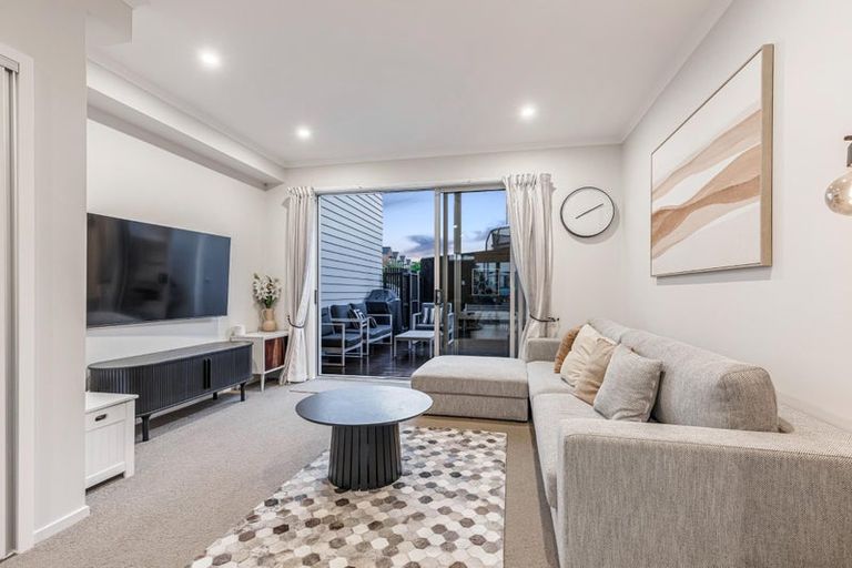 Photo of property in 49 Mapou Road, Hobsonville, Auckland, 0616