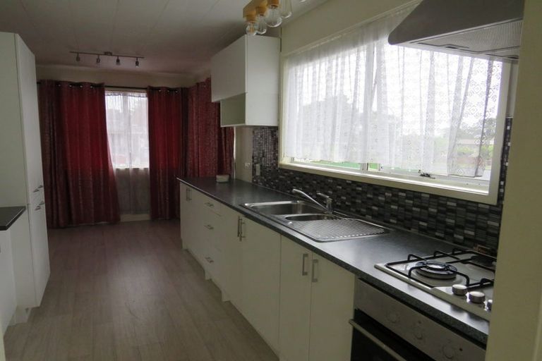 Photo of property in 4 Carbery Place, Manurewa, Auckland, 2102