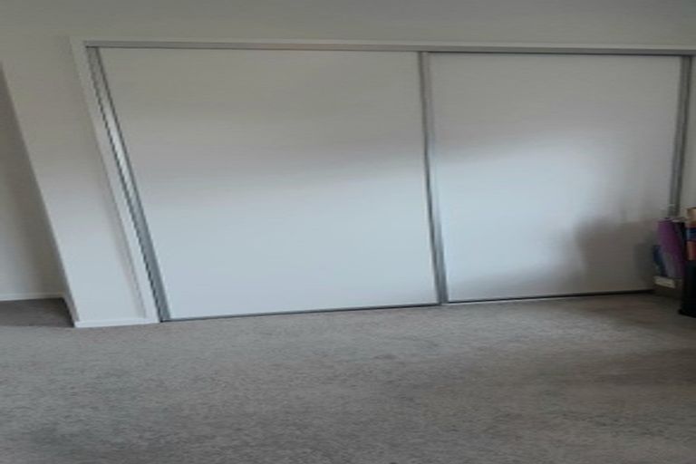 Photo of property in 12 Mallard Place, Unsworth Heights, Auckland, 0632