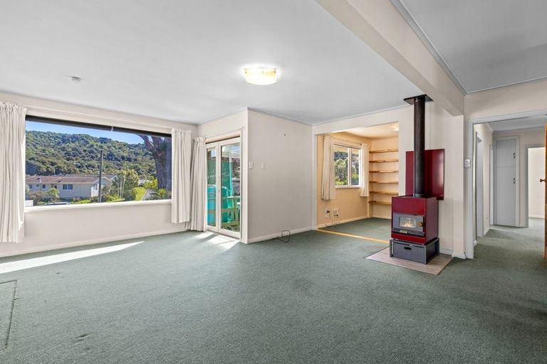 Photo of property in 83 Hampden Street, Picton, 7220