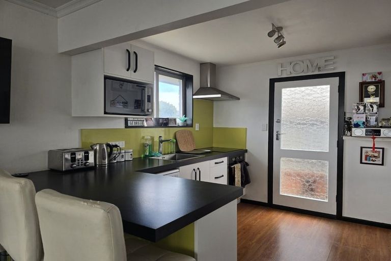 Photo of property in 6/161 Marine Parade, New Brighton, Christchurch, 8083