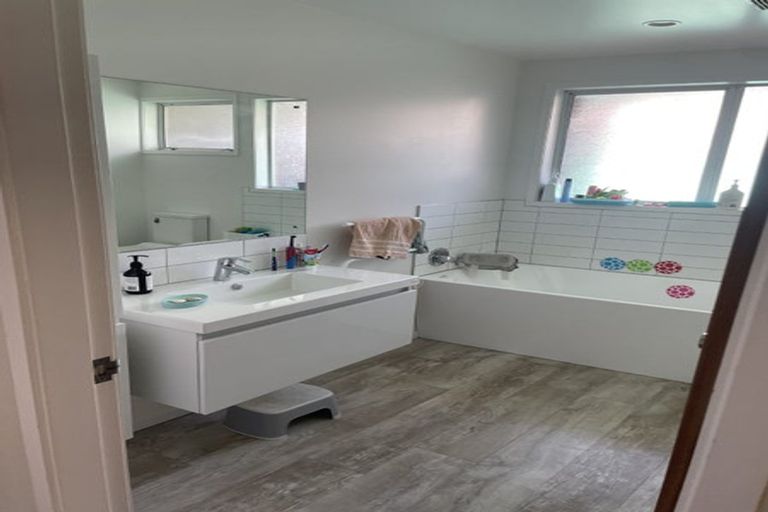 Photo of property in 4/88 Office Road, Merivale, Christchurch, 8014