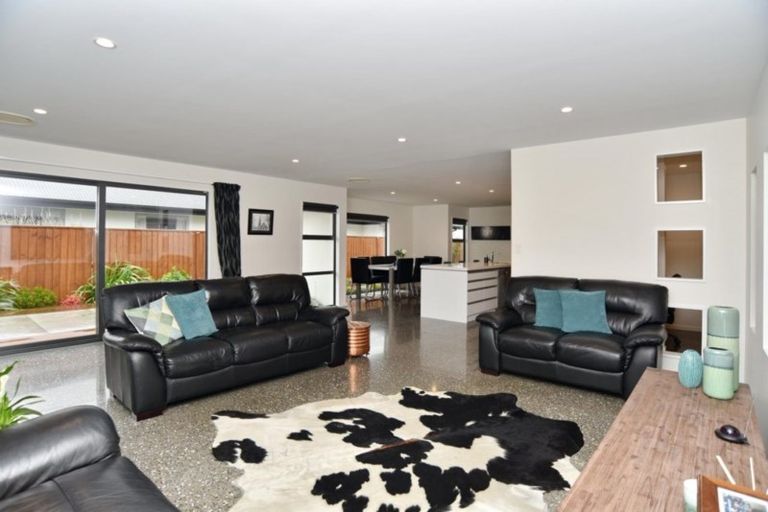 Photo of property in 23 Sutherland Drive, Kaiapoi, 7630