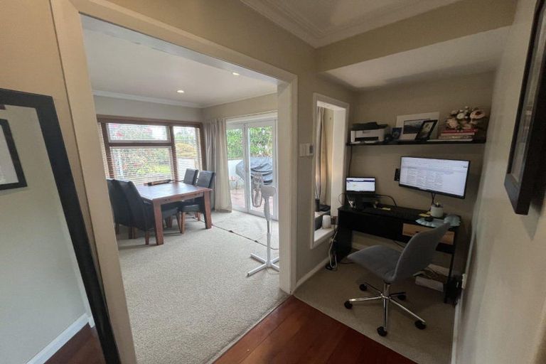 Photo of property in 61 Doralto Road, Frankleigh Park, New Plymouth, 4310