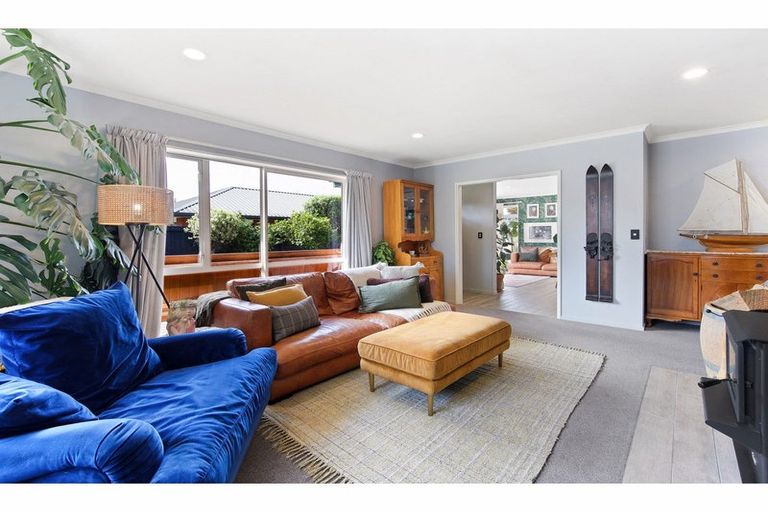 Photo of property in 60a Main North Road, Woodend, 7610