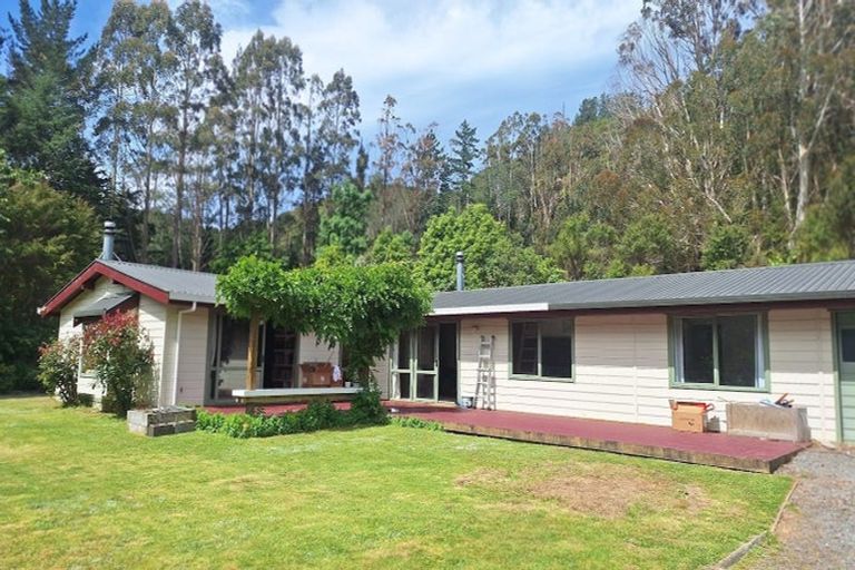 Photo of property in 1083 Blue Mountains Road, Blue Mountains, Upper Hutt, 5371