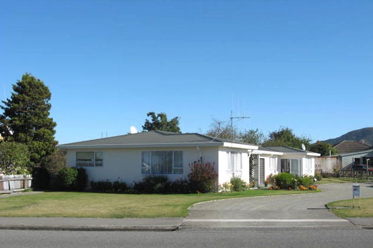 Photo of property in 43 High Street, Waimate, 7924