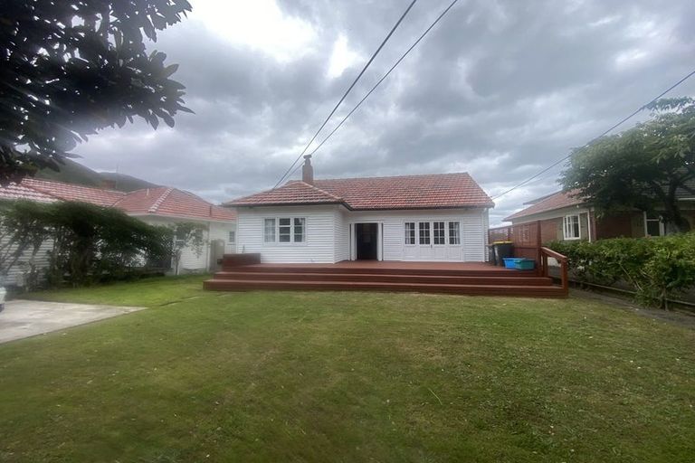 Photo of property in 63 Riverside Drive, Waiwhetu, Lower Hutt, 5010