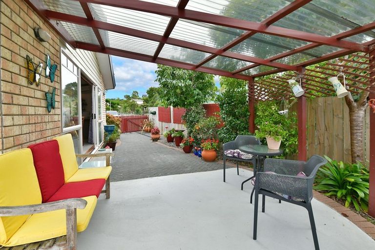 Photo of property in 40 Red Hibiscus Road, Stanmore Bay, Whangaparaoa, 0932