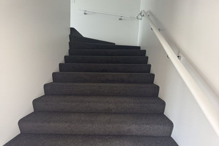 Photo of property in 7 Kumai Lane, Wallaceville, 5018