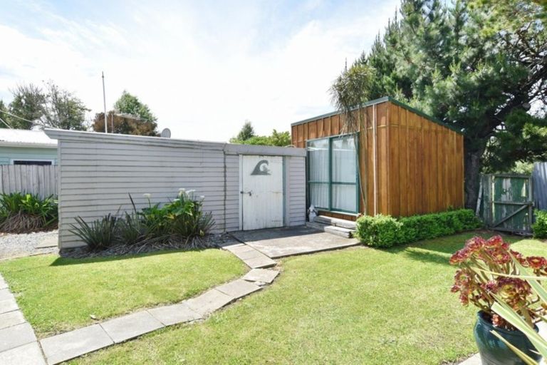 Photo of property in 17 Penfold Square, Leithfield, 7481