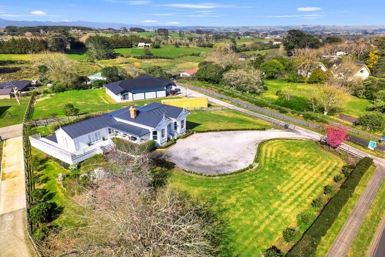 Photo of property in 43 Colombo Road, Waiuku, 2123
