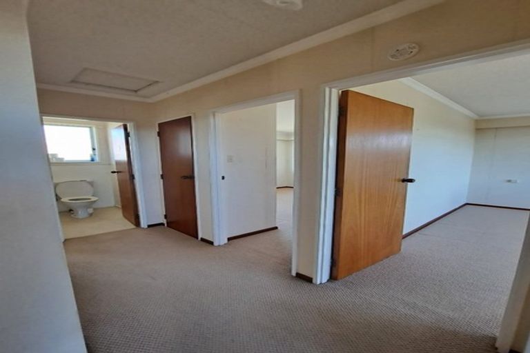 Photo of property in 56 Nevada Drive, Merrilands, New Plymouth, 4312