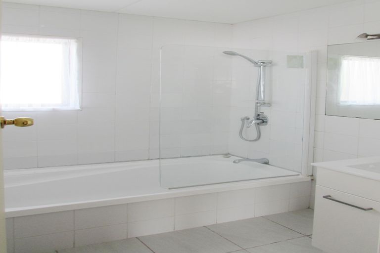 Photo of property in 26a Cosgrave Road, Papakura, 2110