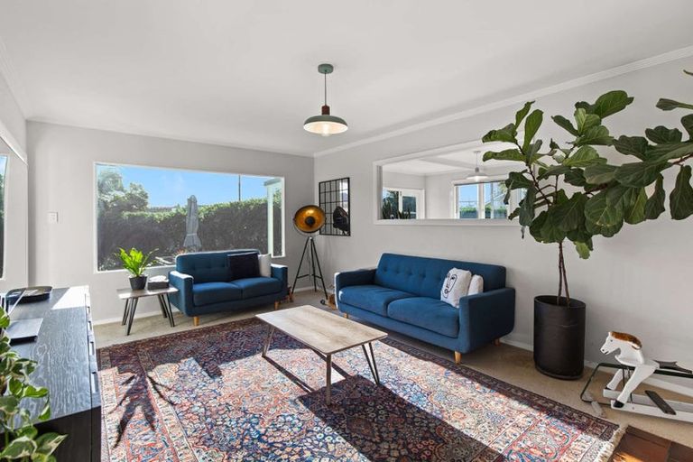 Photo of property in 11 College Street, College Estate, Whanganui, 4500