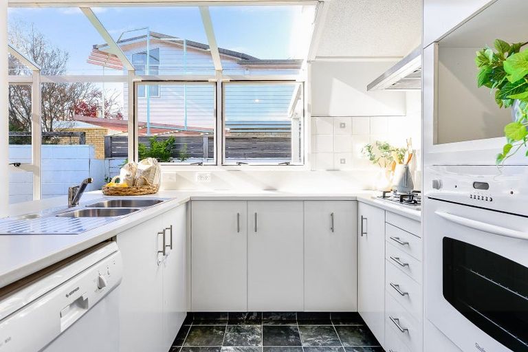 Photo of property in 12 Saint Pauls Road, Chartwell, Hamilton, 3210