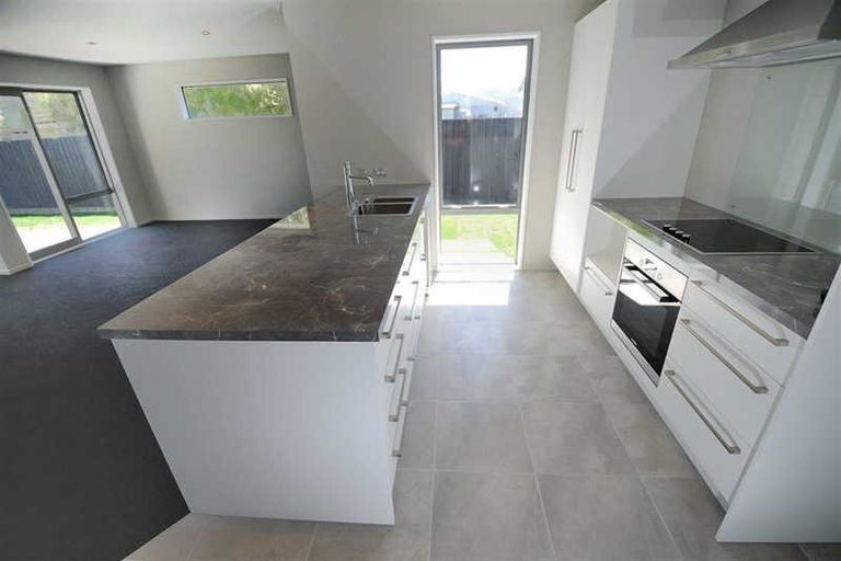 Photo of property in 53 Richill Street, Belfast, Christchurch, 8051