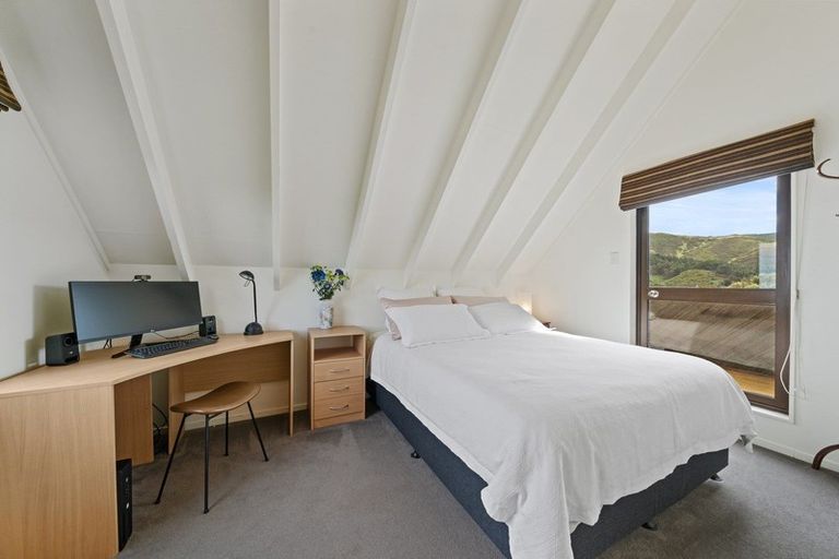 Photo of property in 56 Frobisher Street, Island Bay, Wellington, 6023