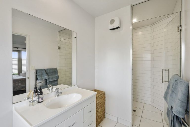 Photo of property in 72 Eastwood Rise, Waimairi Beach, Christchurch, 8083