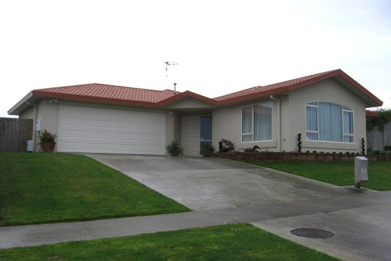 Photo of property in 100 Parnell Heights, Kelvin Grove, Palmerston North, 4414
