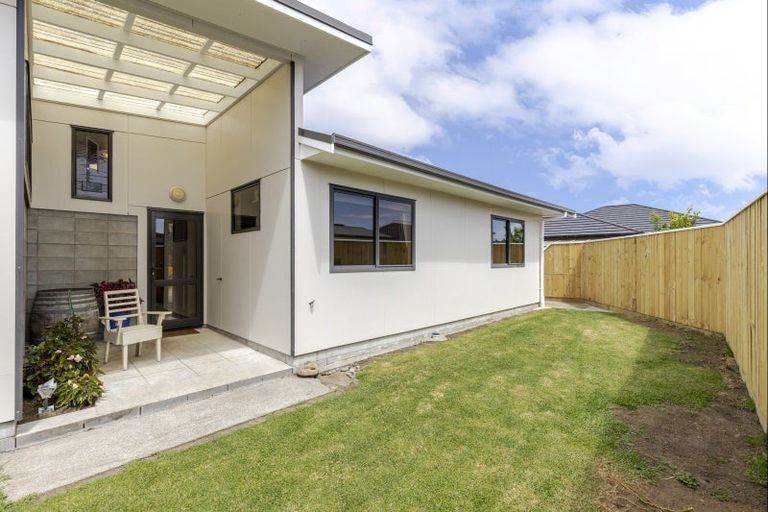 Photo of property in 4 Iwanui Close, Waitara, 4320
