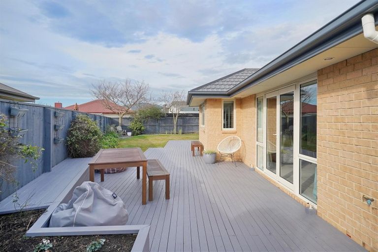 Photo of property in 22 Country Palms Drive, Halswell, Christchurch, 8025