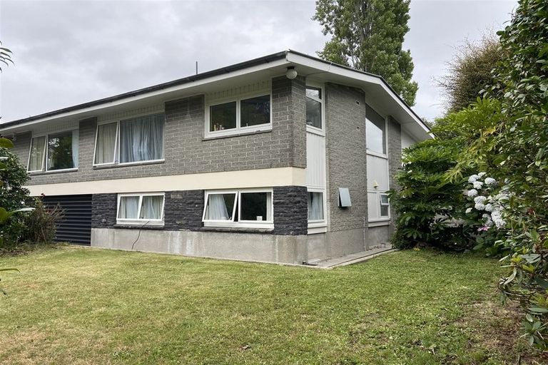 Photo of property in 4 Tuirau Place, Ilam, Christchurch, 8041