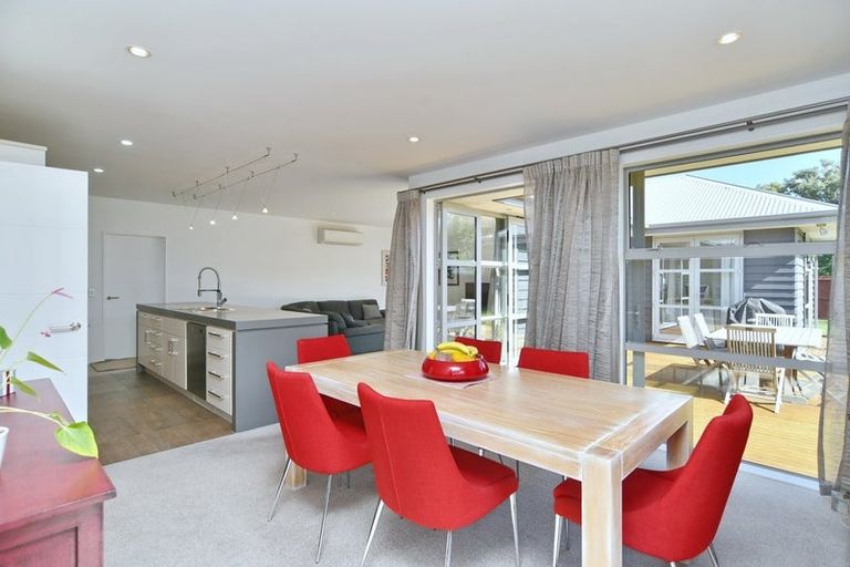 Photo of property in 14 Bancroft Place, Parklands, Christchurch, 8083