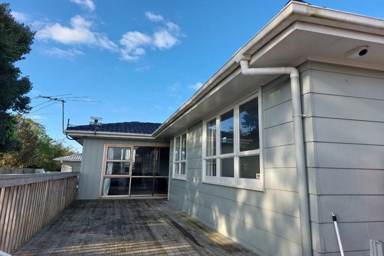 Photo of property in 28 Cargill Street, Papakura, 2110