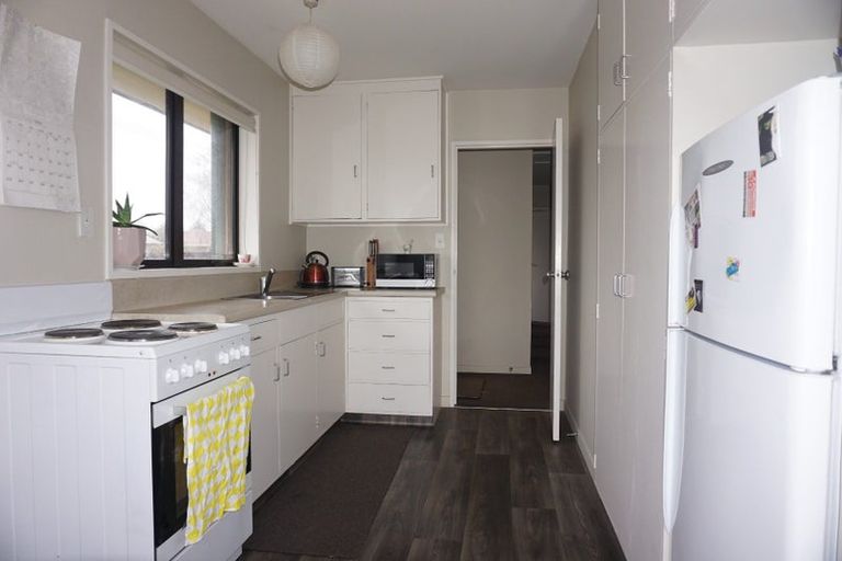 Photo of property in 21 Angela Street, Upper Riccarton, Christchurch, 8041