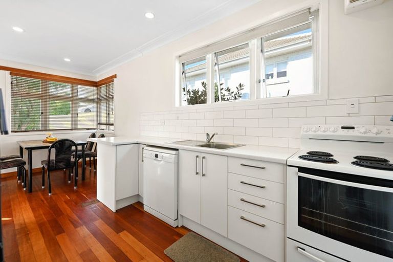 Photo of property in 23 Mitcham Avenue, Forest Lake, Hamilton, 3200