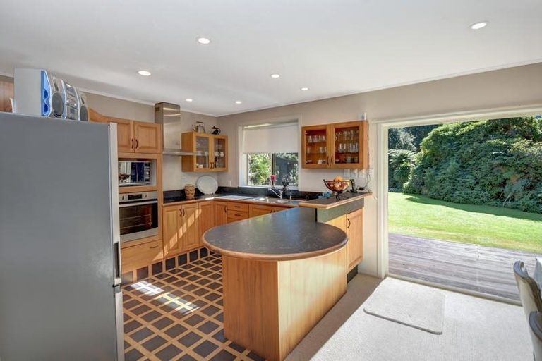 Photo of property in Ravenscliffe, 176 Woodside Road, Woodside, Outram, 9073