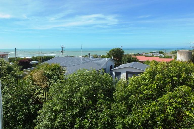 Photo of property in 24 Magdala Street, Kakanui, Oamaru, 9495