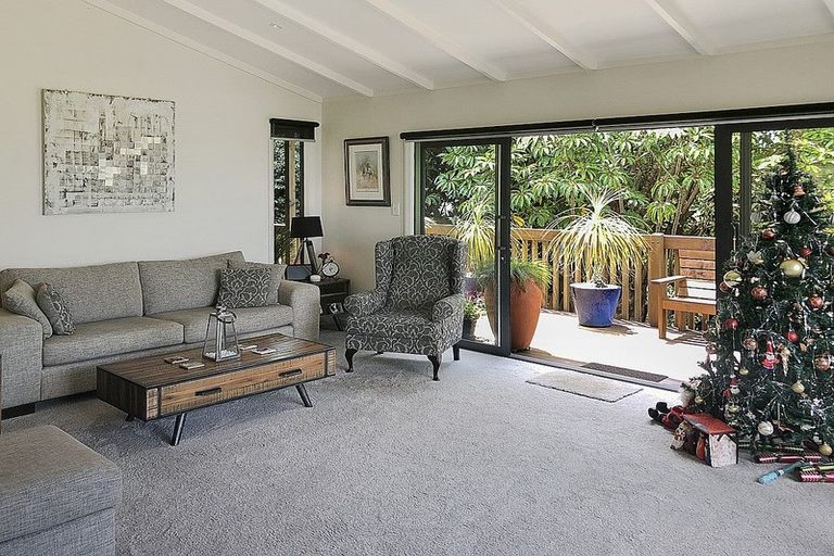 Photo of property in 35 Skudders Beach Road, Kerikeri, 0294