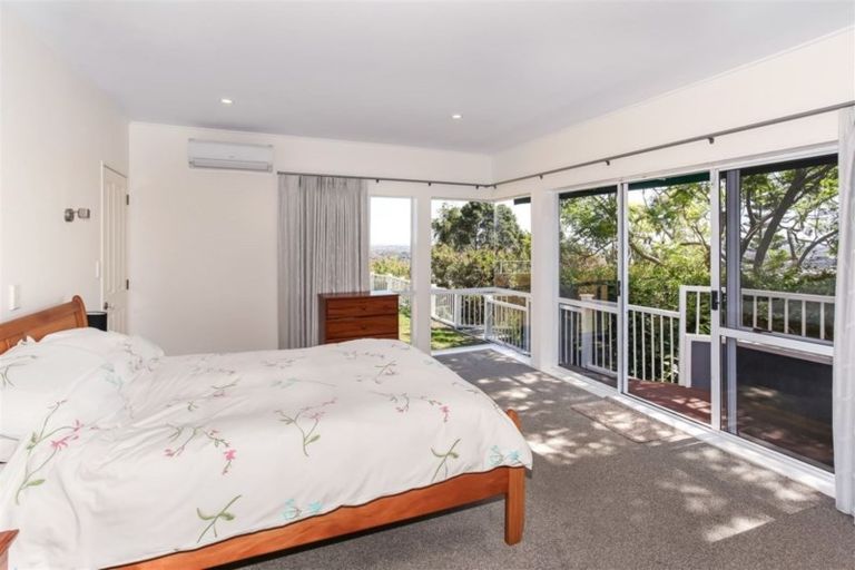 Photo of property in 327 Kaipara Road, Papakura, 2582