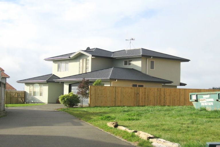 Photo of property in 24 Sycamore Crescent, Fitzherbert, Palmerston North, 4410