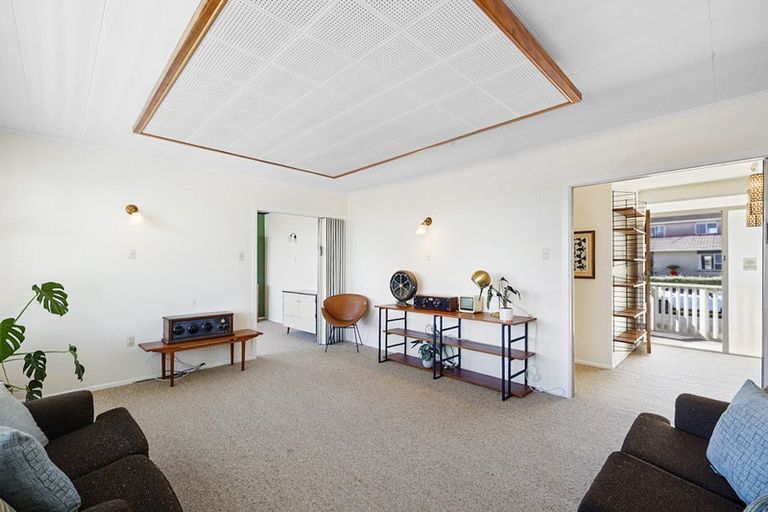 Photo of property in 86 Fulford Street, New Plymouth, 4310