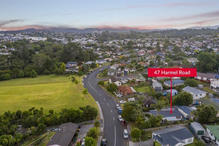 Photo of property in 47 Harmel Road, Glendene, Auckland, 0602