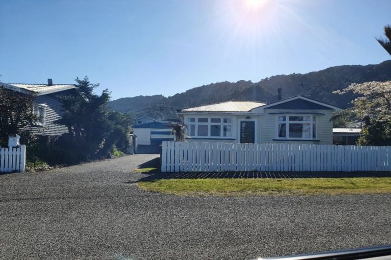Photo of property in 69 Nelson Quay, Cobden, Greymouth, 7802