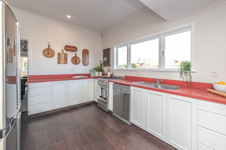 Photo of property in 2c Saint Leonard Street, Saint Johns Hill, Whanganui, 4501